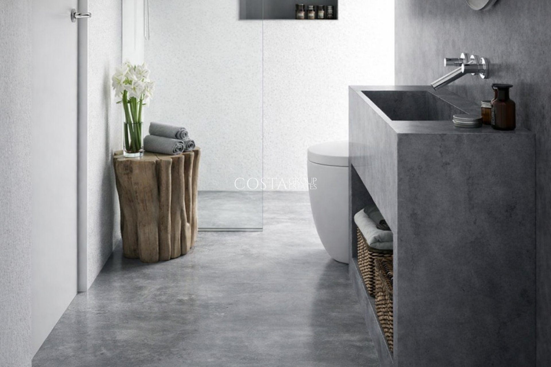 Nowy budynek - Willa -
Estepona