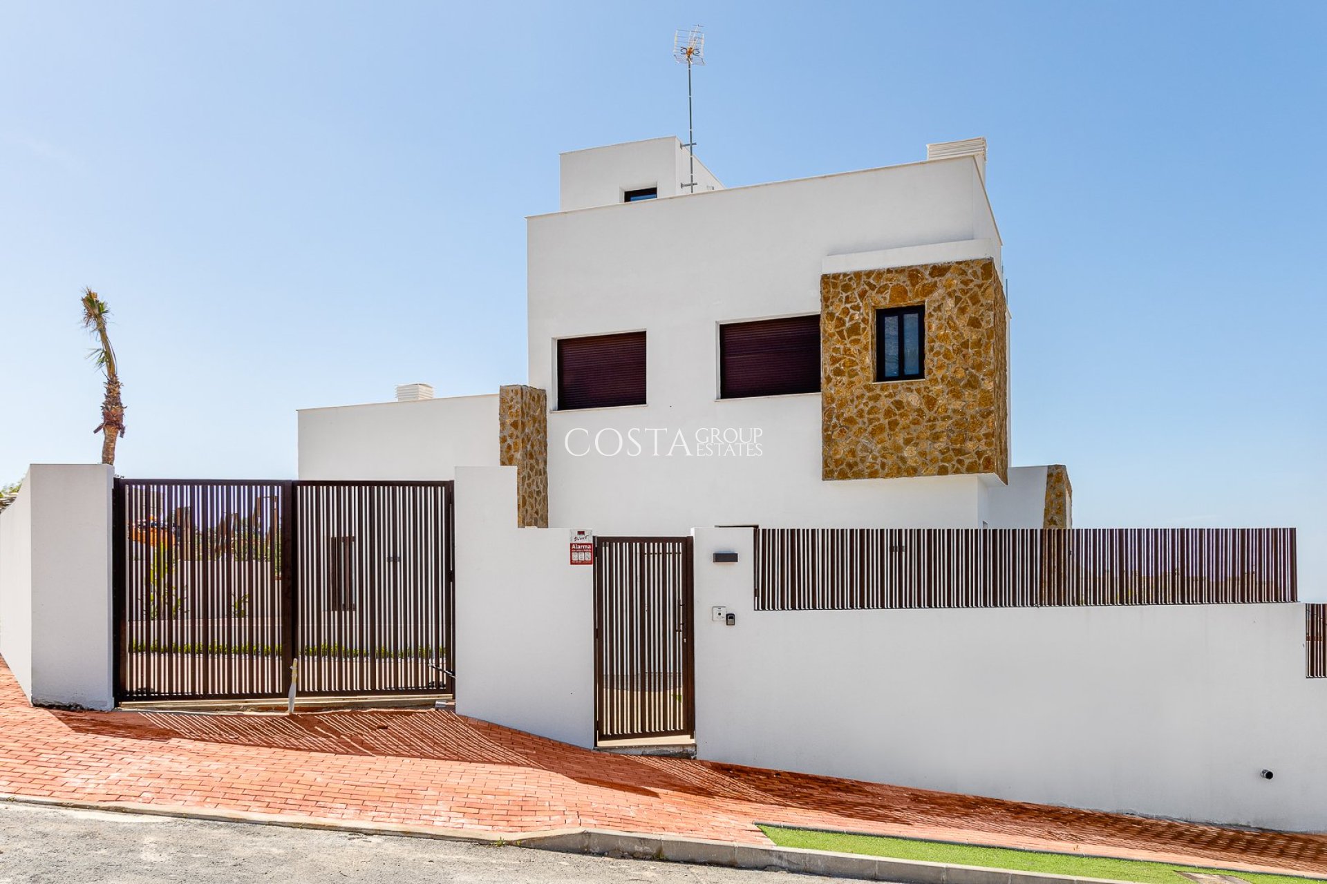 Nowy budynek - Willa -
Finestrat