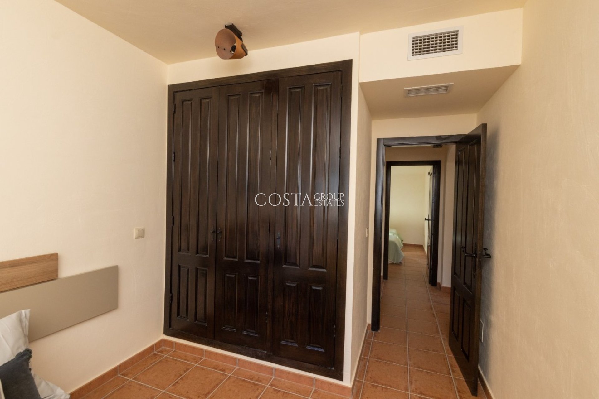 Nowy budynek - Willa -
Fuente Álamo - Las Palas