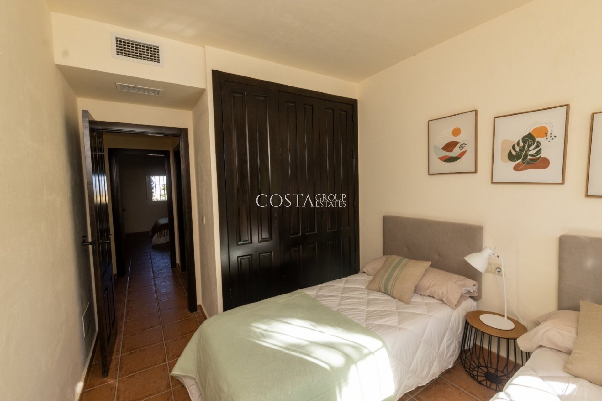 Nowy budynek - Willa -
Fuente Álamo - Las Palas