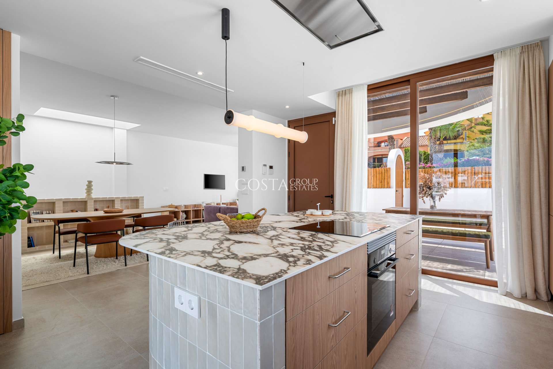 Nowy budynek - Willa -
La Finca Golf