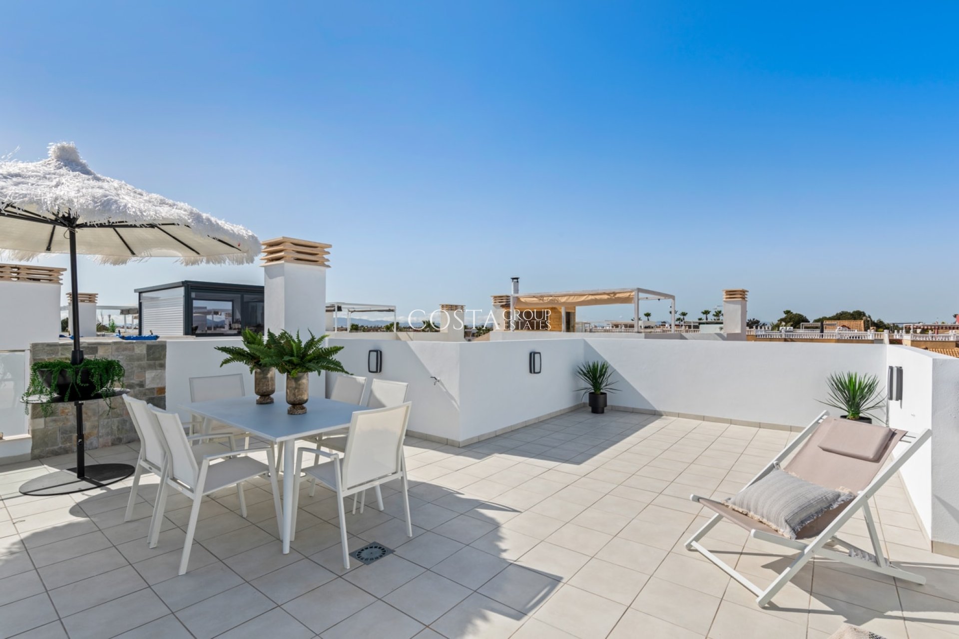 Nowy budynek - Willa -
Los Alcazares - Los Alcázares