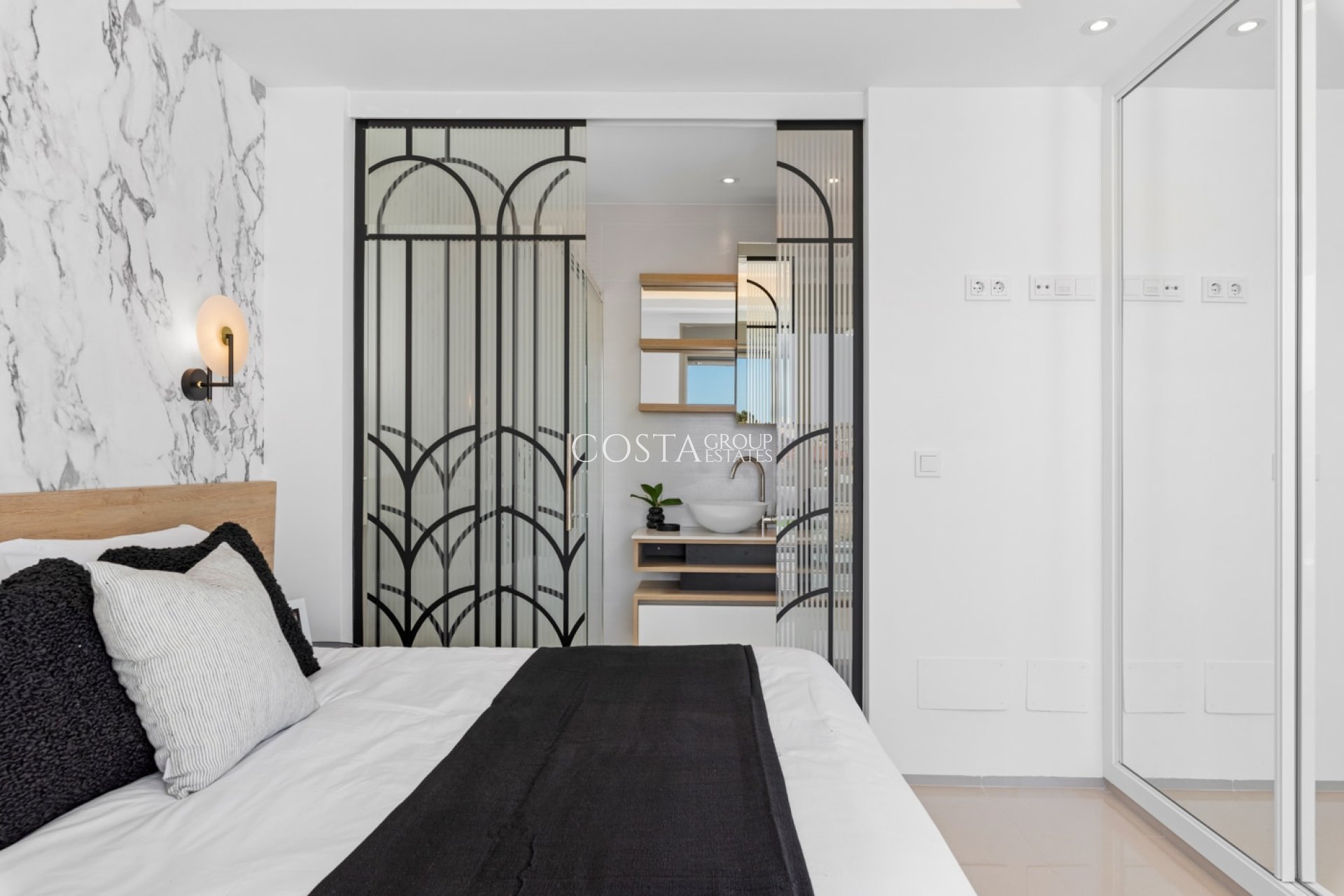 Nowy budynek - Willa -
Los Alcazares - Los Alcázares