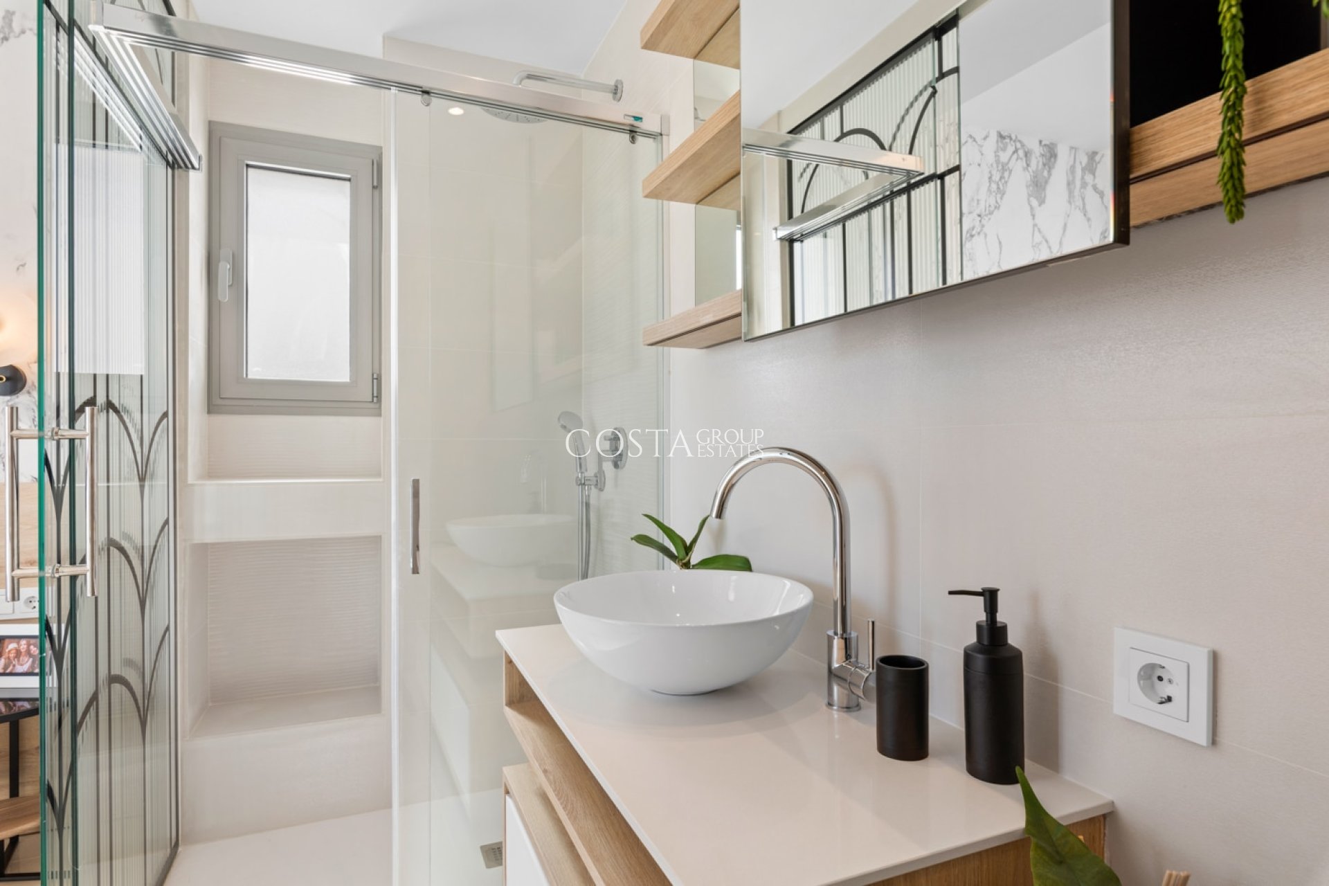 Nowy budynek - Willa -
Los Alcazares - Los Alcázares