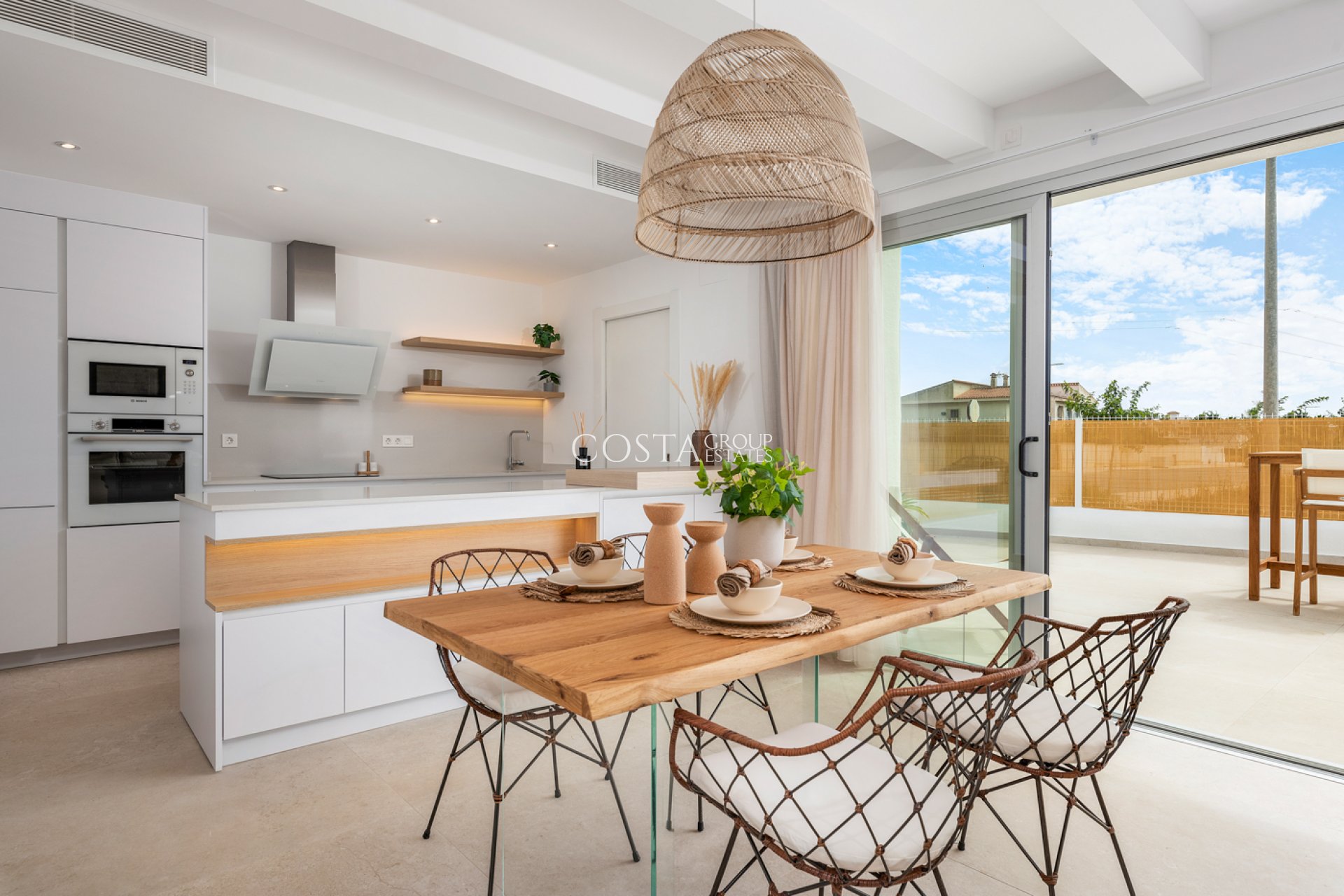 Nowy budynek - Willa -
Los Alcazares - Los Alcázares