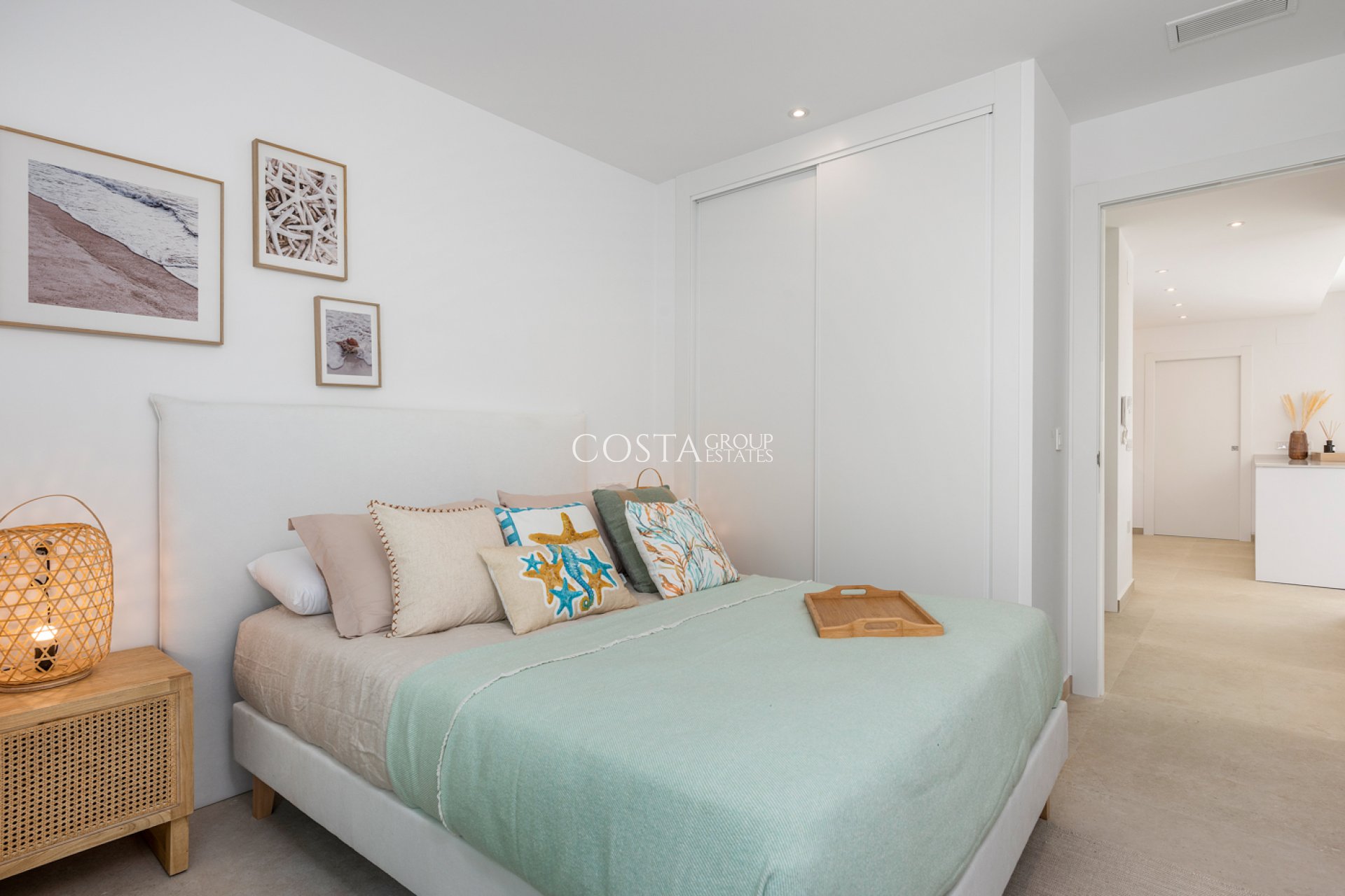 Nowy budynek - Willa -
Los Alcazares - Los Alcázares