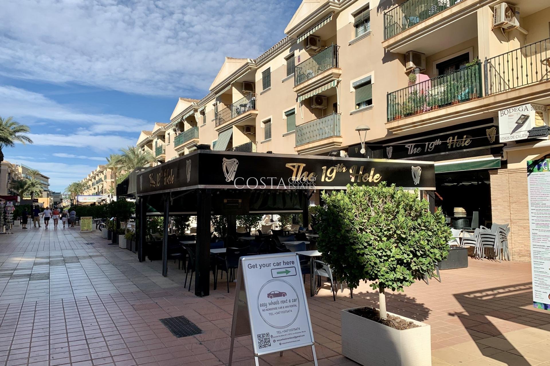 Nowy budynek - Willa -
Los Alcazares - Playa la Atascadera
