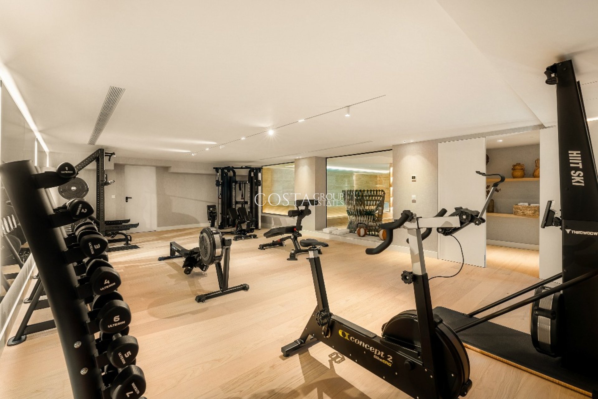 Nowy budynek - Willa -
Marbella