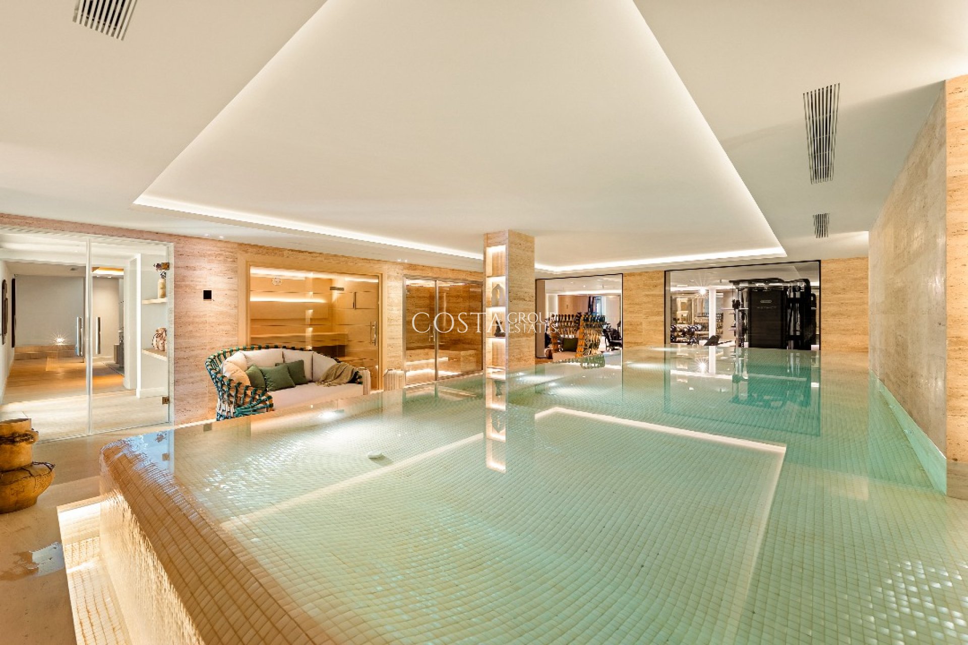 Nowy budynek - Willa -
Marbella