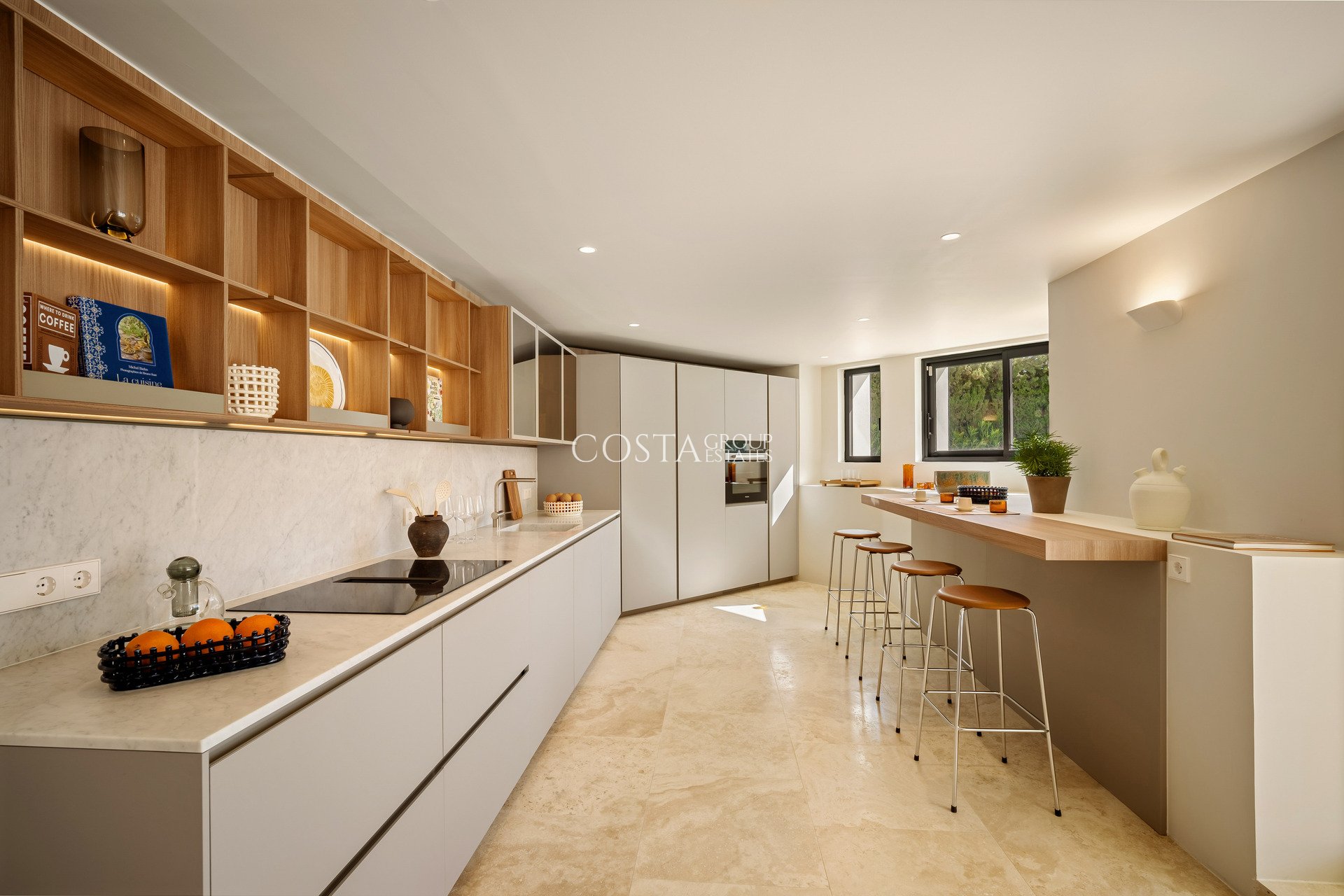 Nowy budynek - Willa -
Marbella