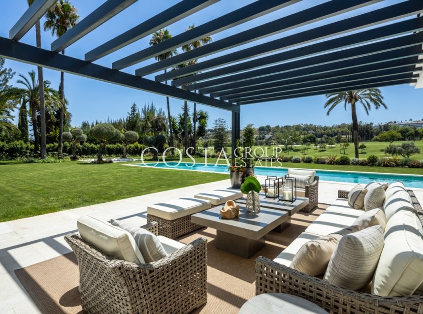 Nowy budynek - Willa -
Marbella