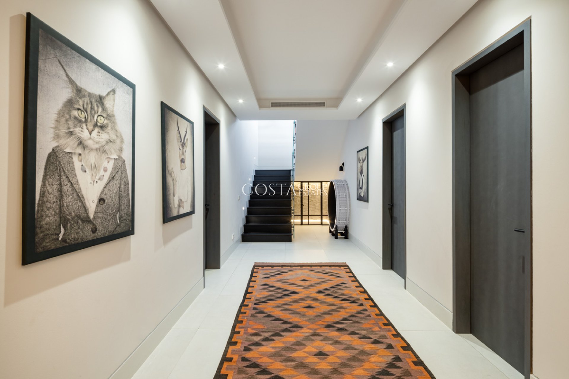 Nowy budynek - Willa -
Marbella