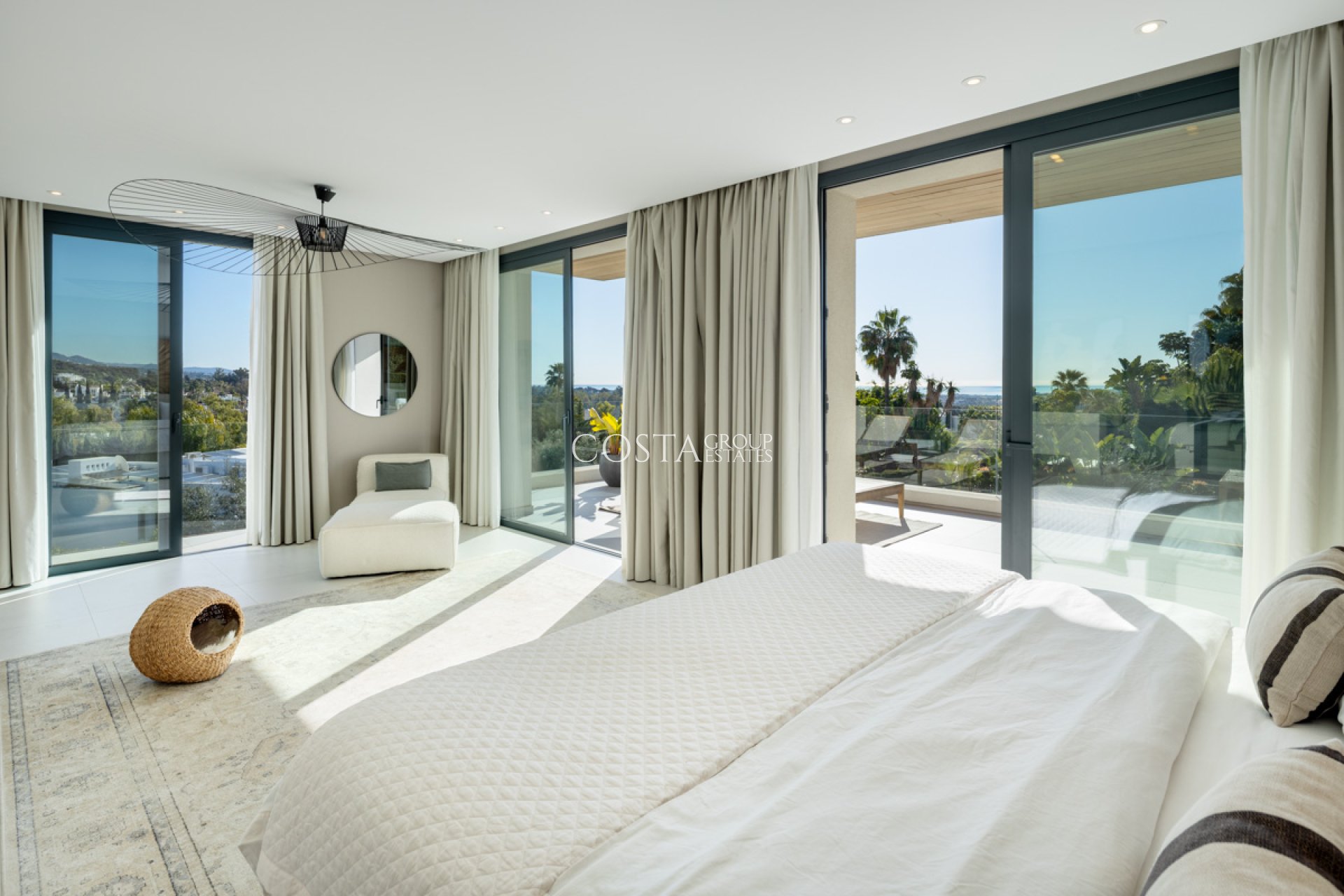 Nowy budynek - Willa -
Marbella