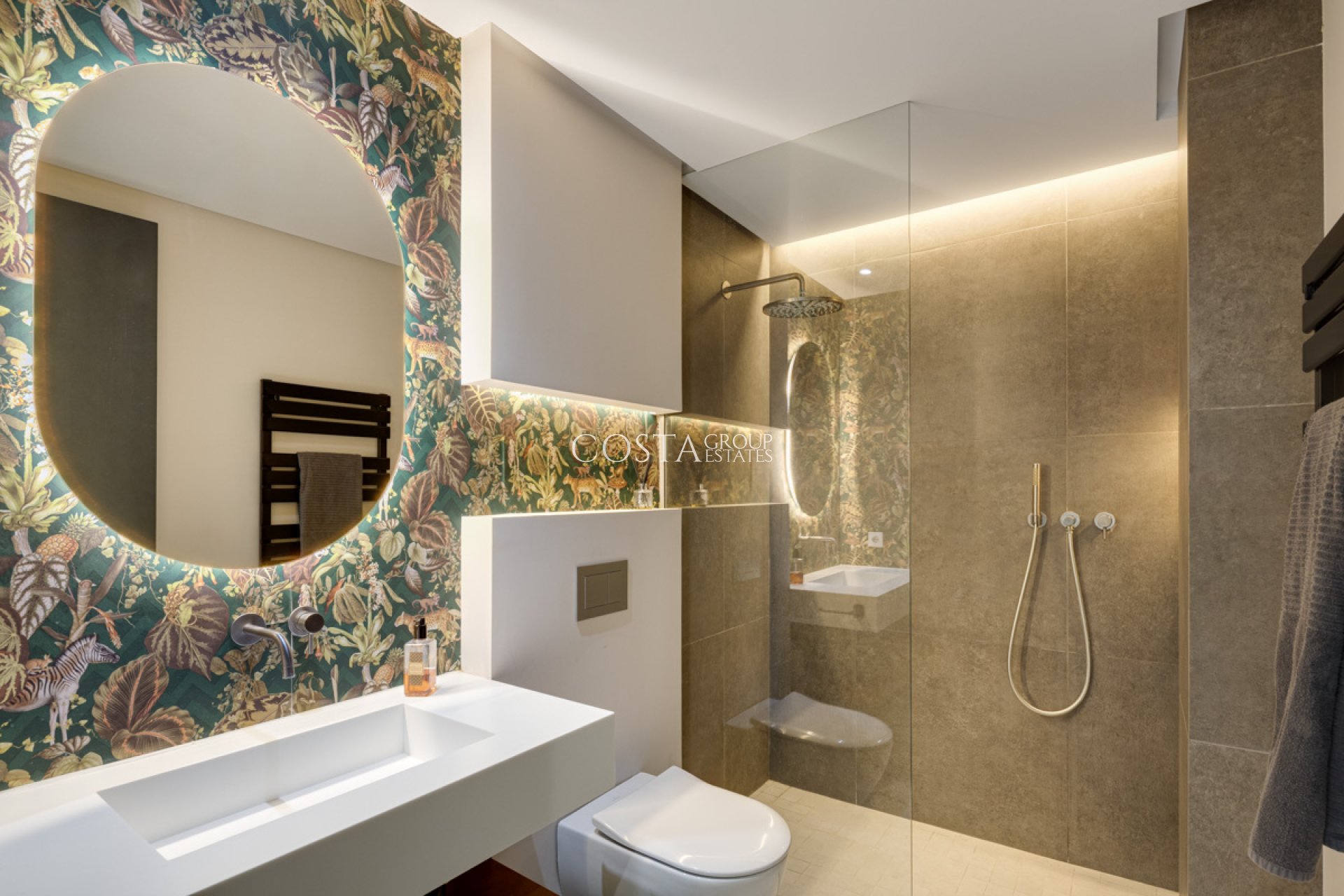 Nowy budynek - Willa -
Marbella