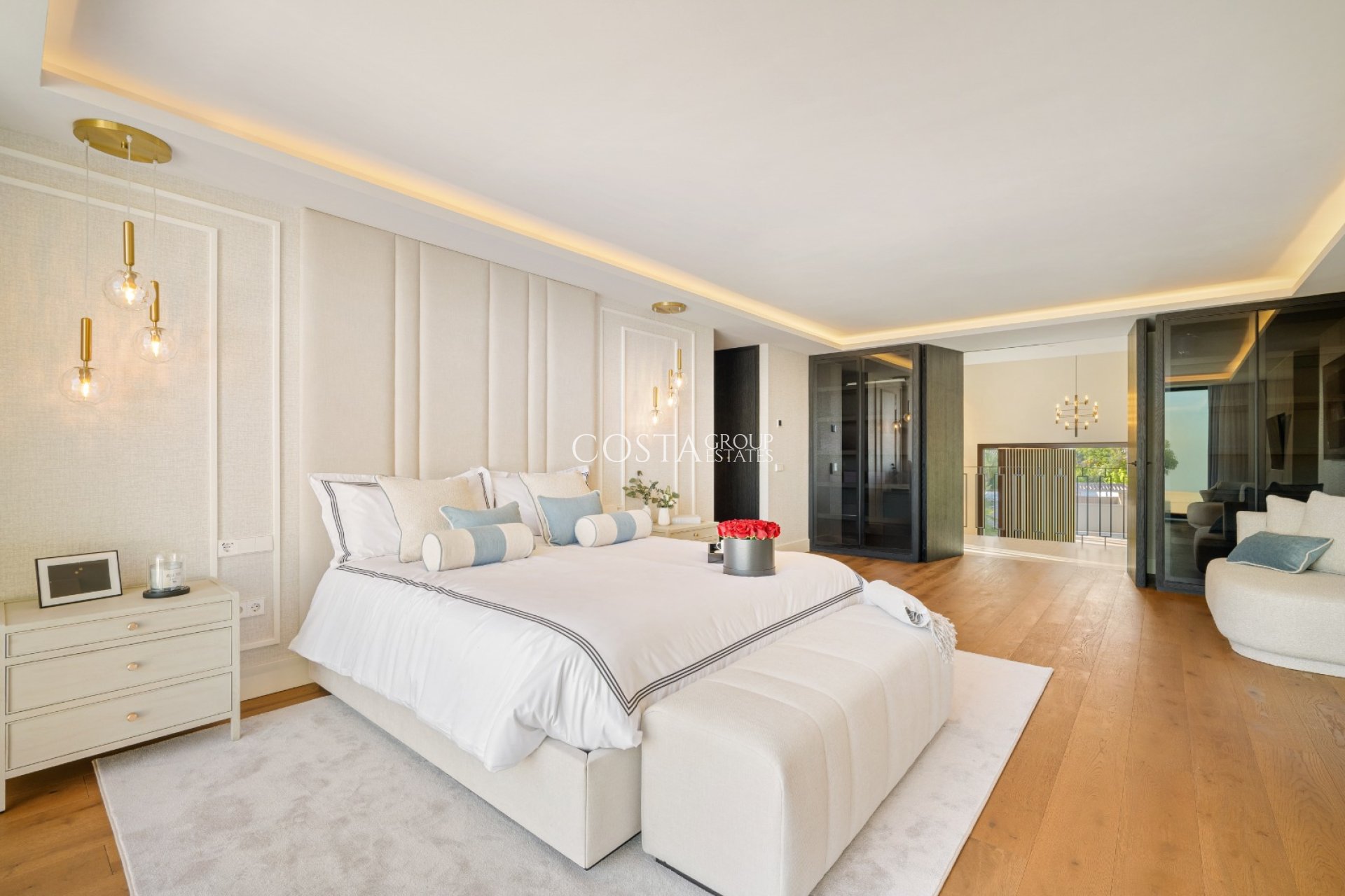 Nowy budynek - Willa -
Marbella