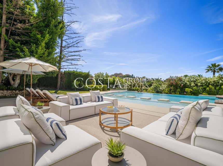 Nowy budynek - Willa -
Marbella