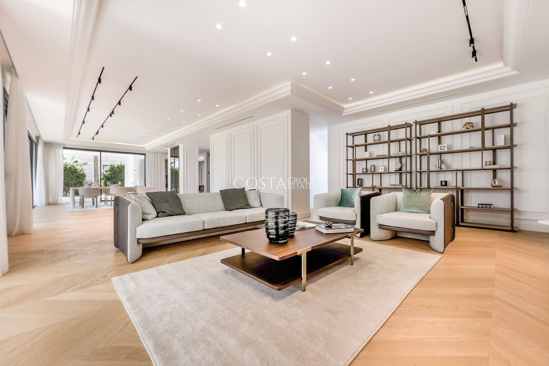 Nowy budynek - Willa -
Marbella