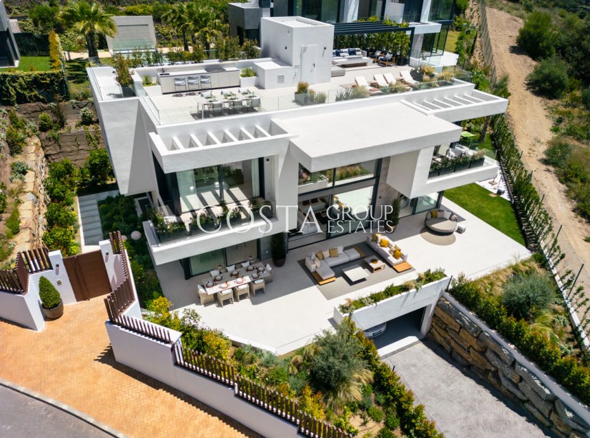 Nowy budynek - Willa -
Marbella
