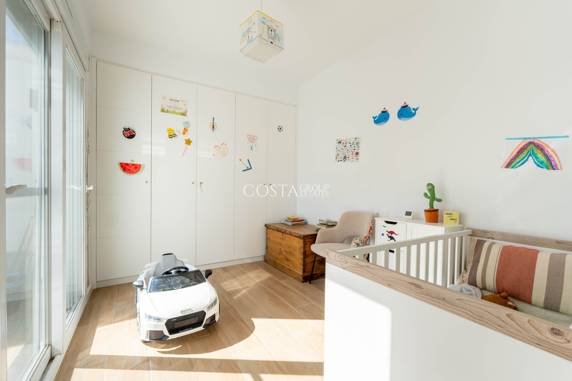 Nowy budynek - Willa -
Murcia