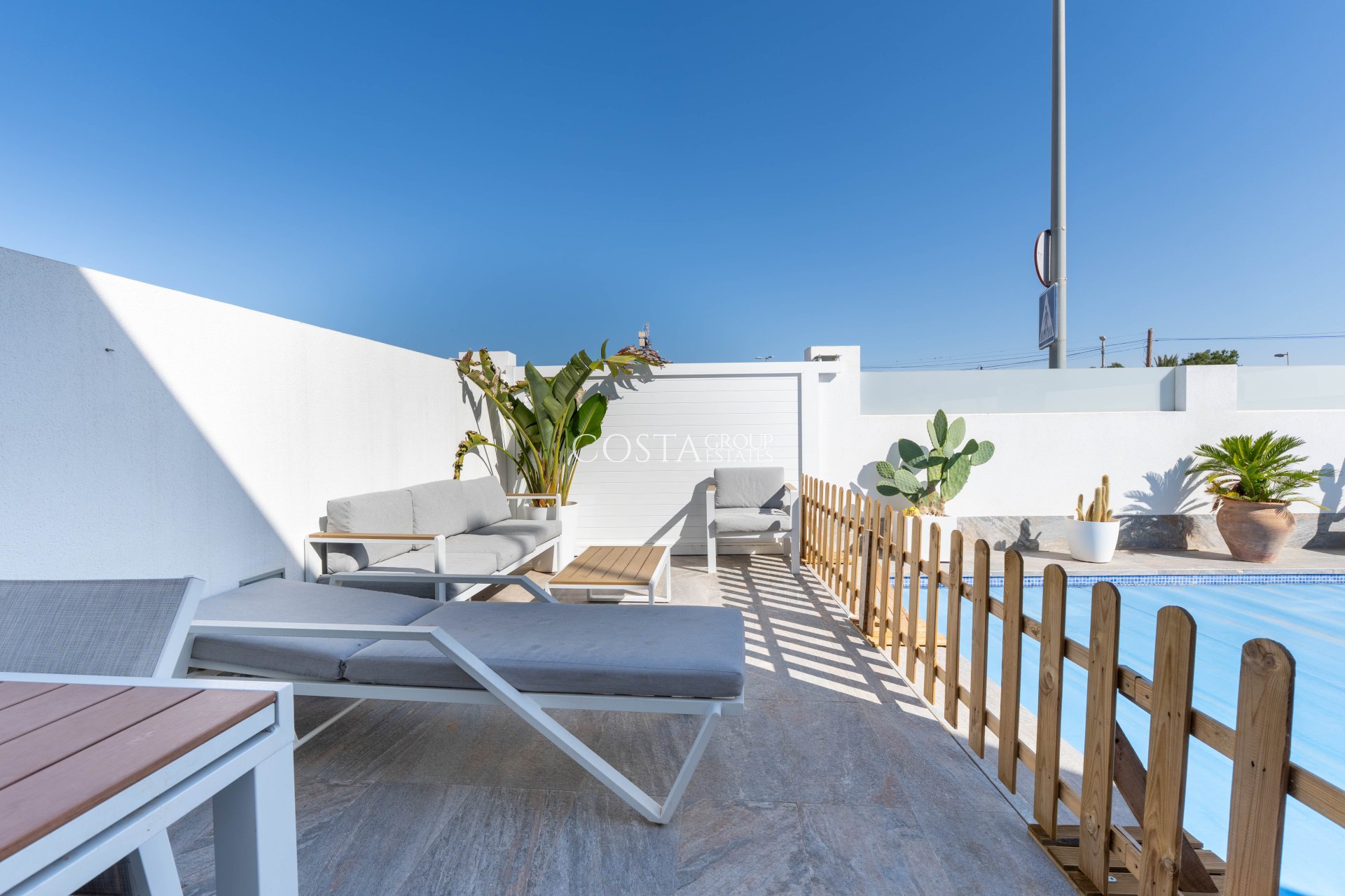 Nowy budynek - Willa -
Murcia