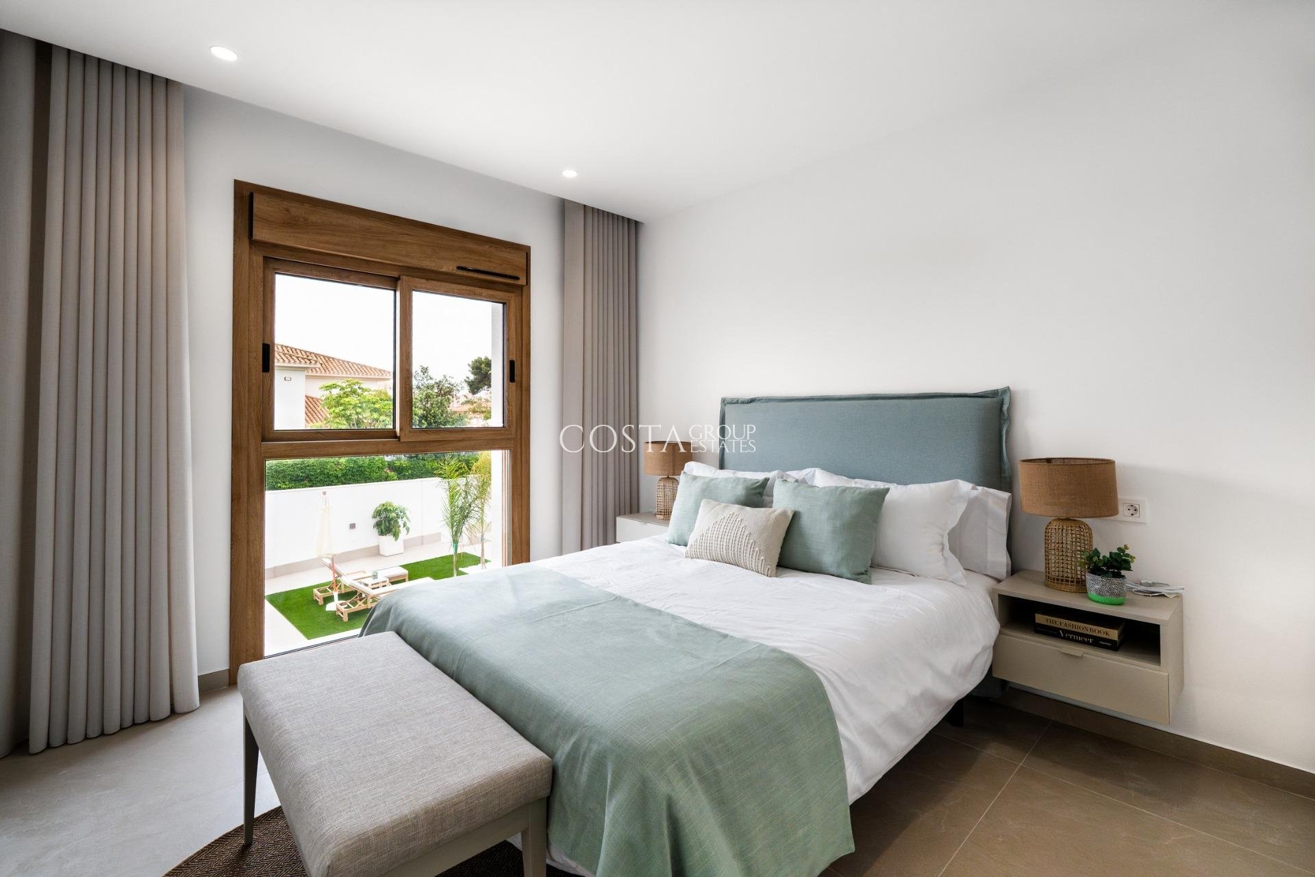 Nowy budynek - Willa -
Orihuela Costa - Campoamor