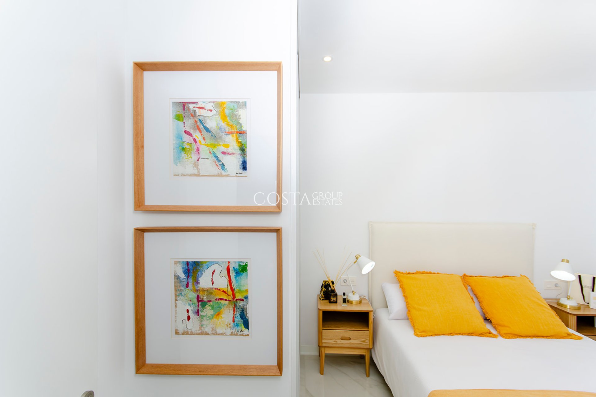 Nowy budynek - Willa -
Orihuela Costa