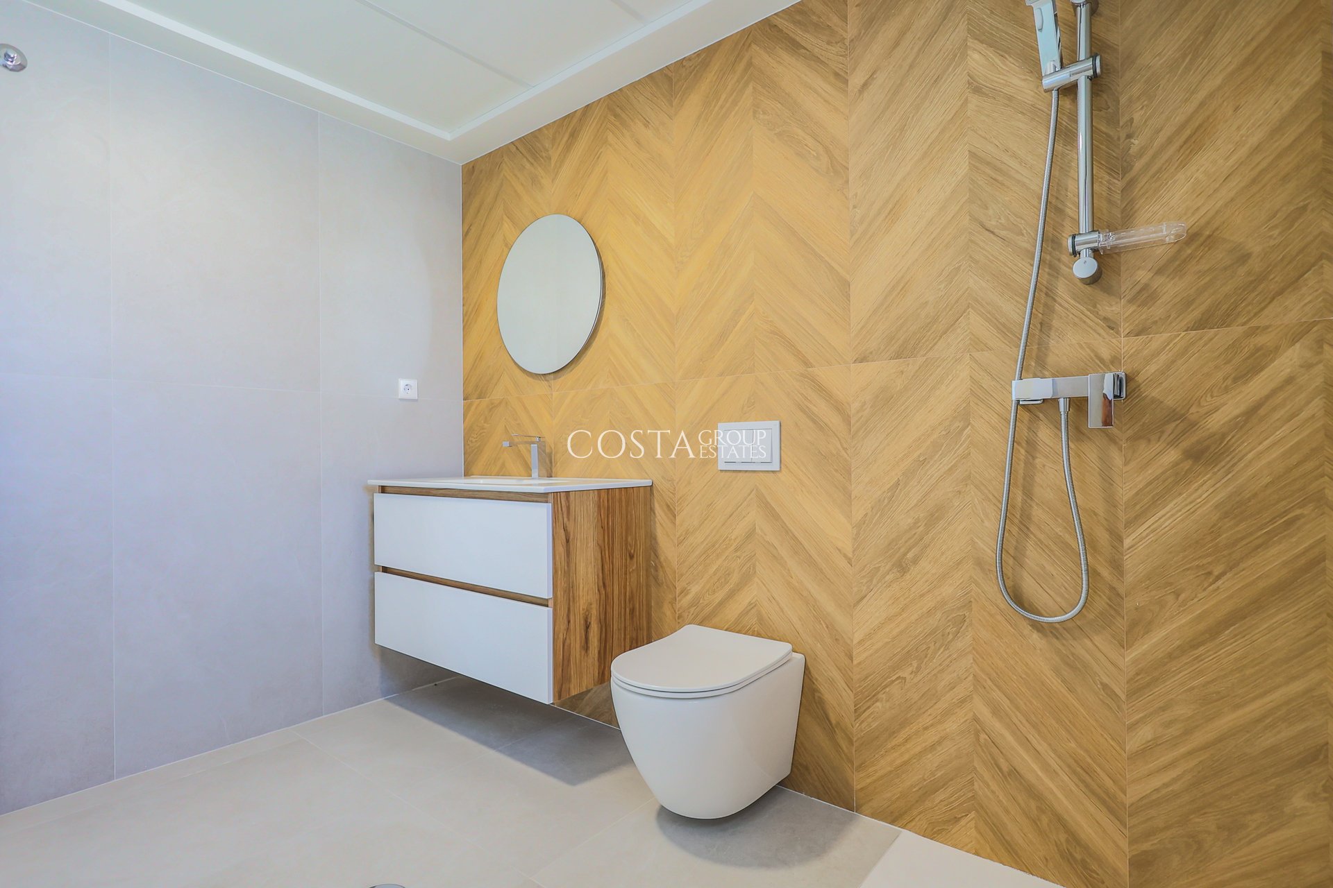 Nowy budynek - Willa -
Orihuela Costa