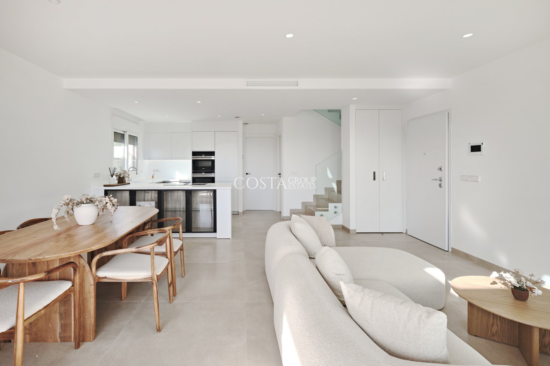 Nowy budynek - Willa -
Orihuela Costa