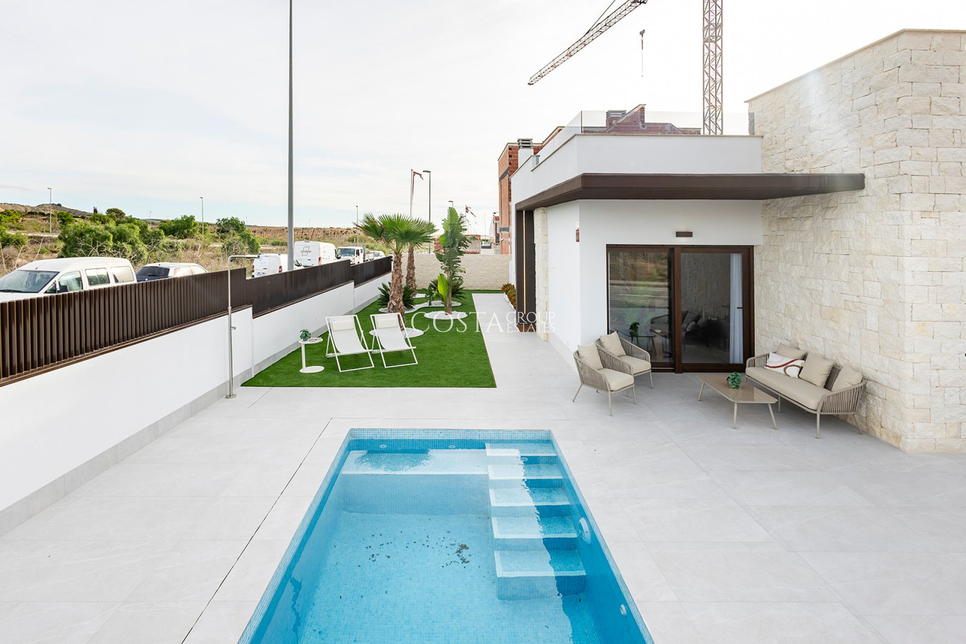 Nowy budynek - Willa -
Orihuela Costa