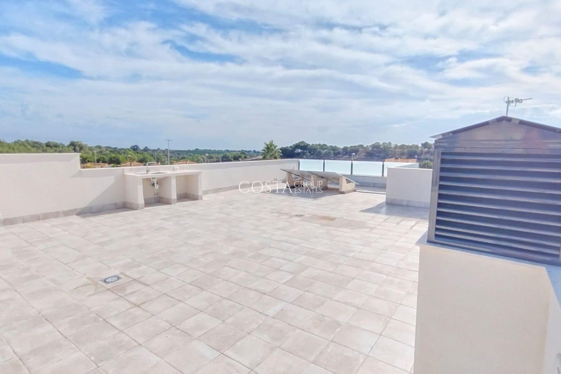 Nowy budynek - Willa -
Pilar de la Horadada - Pinar de Campoverde