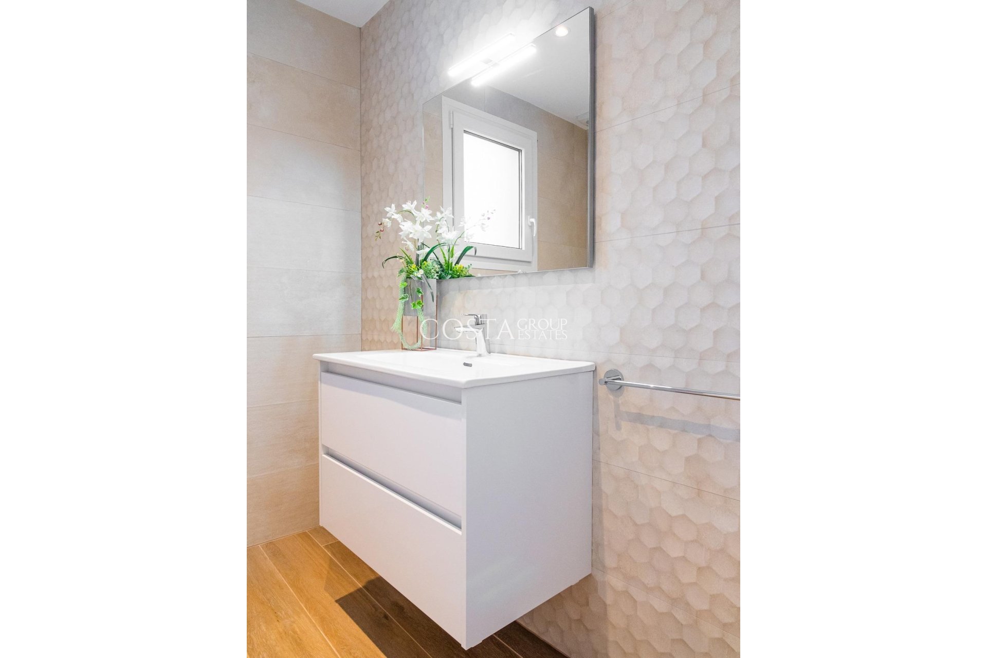 Nowy budynek - Willa -
Polop - La Alberca