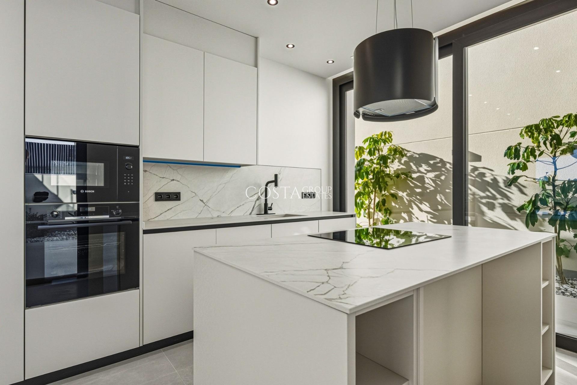 Nowy budynek - Willa -
Polop - La Alberca