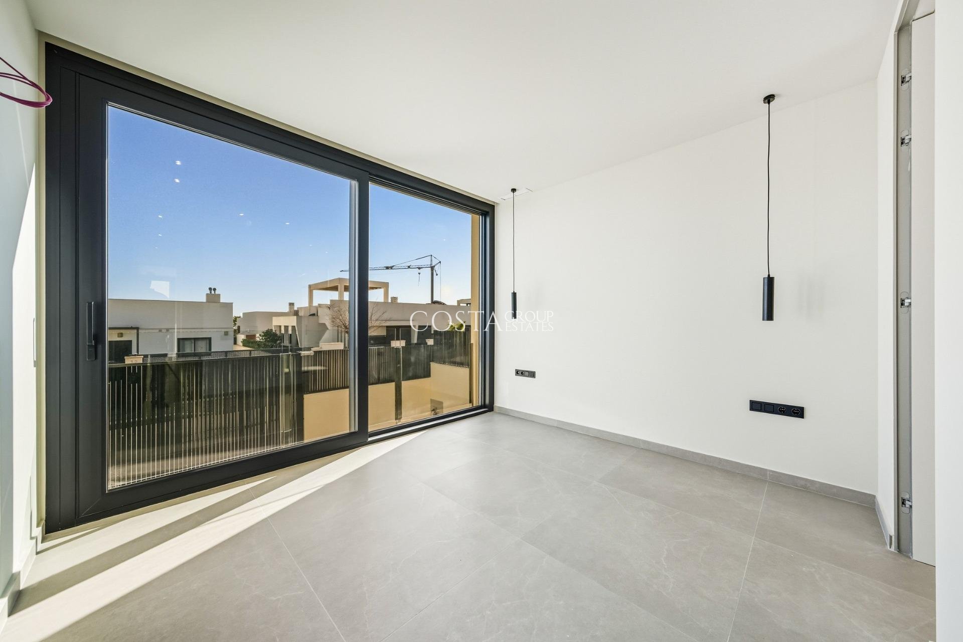 Nowy budynek - Willa -
Polop - La Alberca