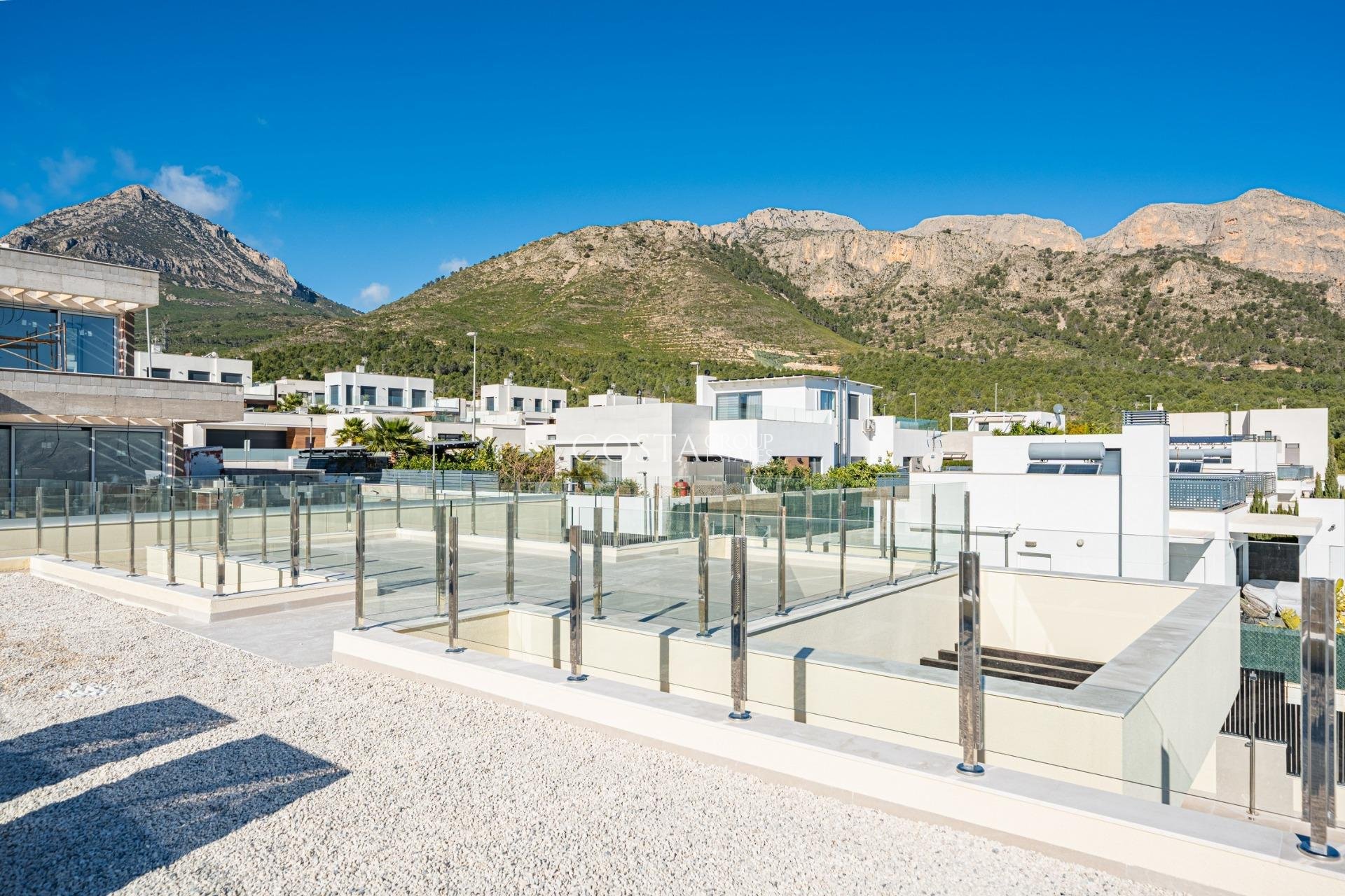 Nowy budynek - Willa -
Polop - La Alberca