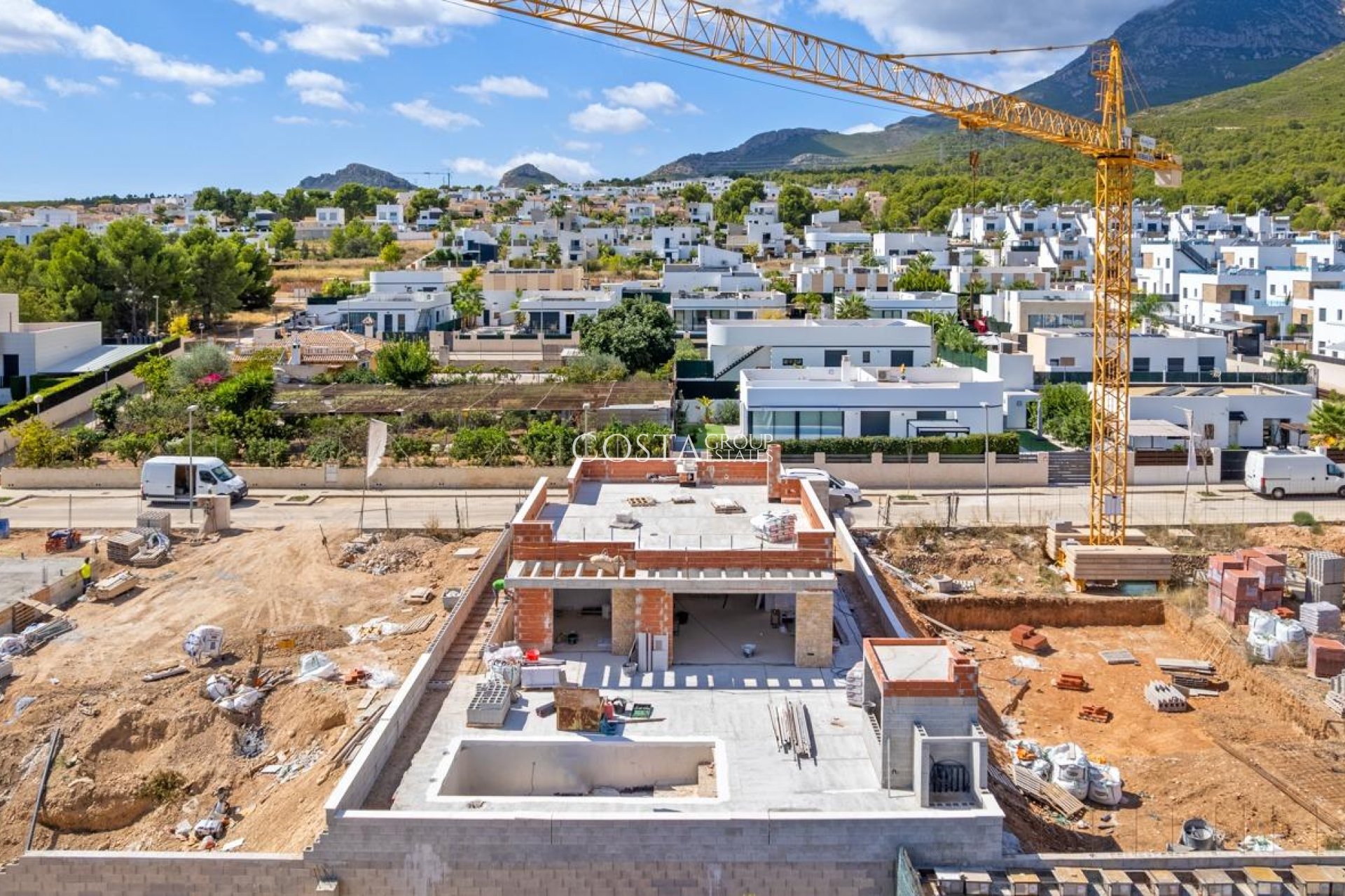 Nowy budynek - Willa -
Polop - Novapolop