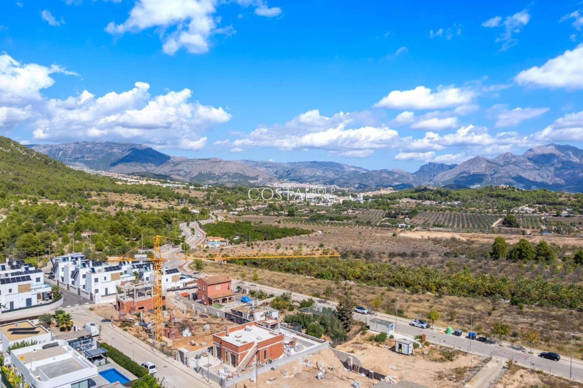 Nowy budynek - Willa -
Polop - Novapolop