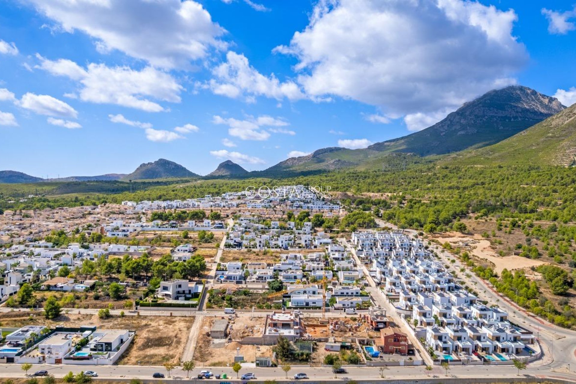 Nowy budynek - Willa -
Polop - Novapolop