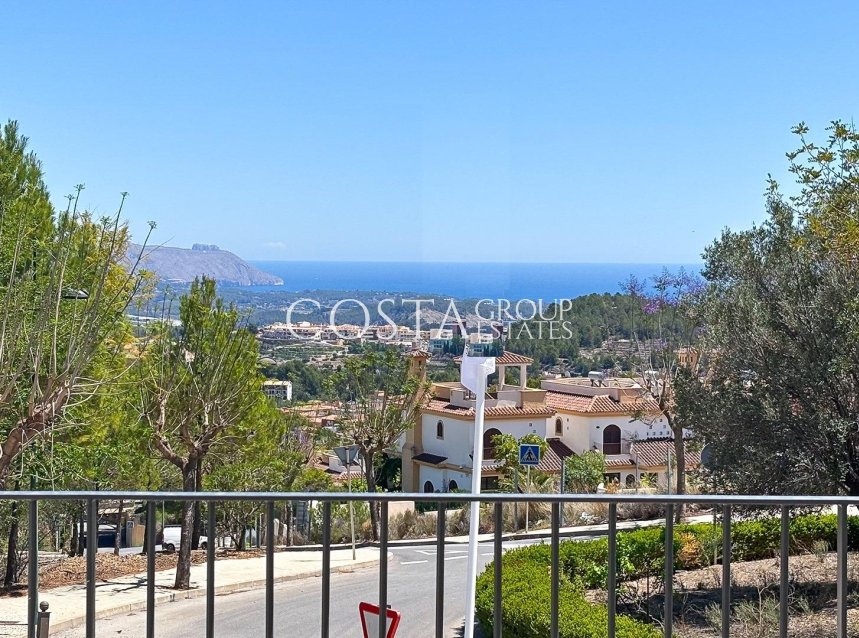 Nowy budynek - Willa -
Polop - PAU 1