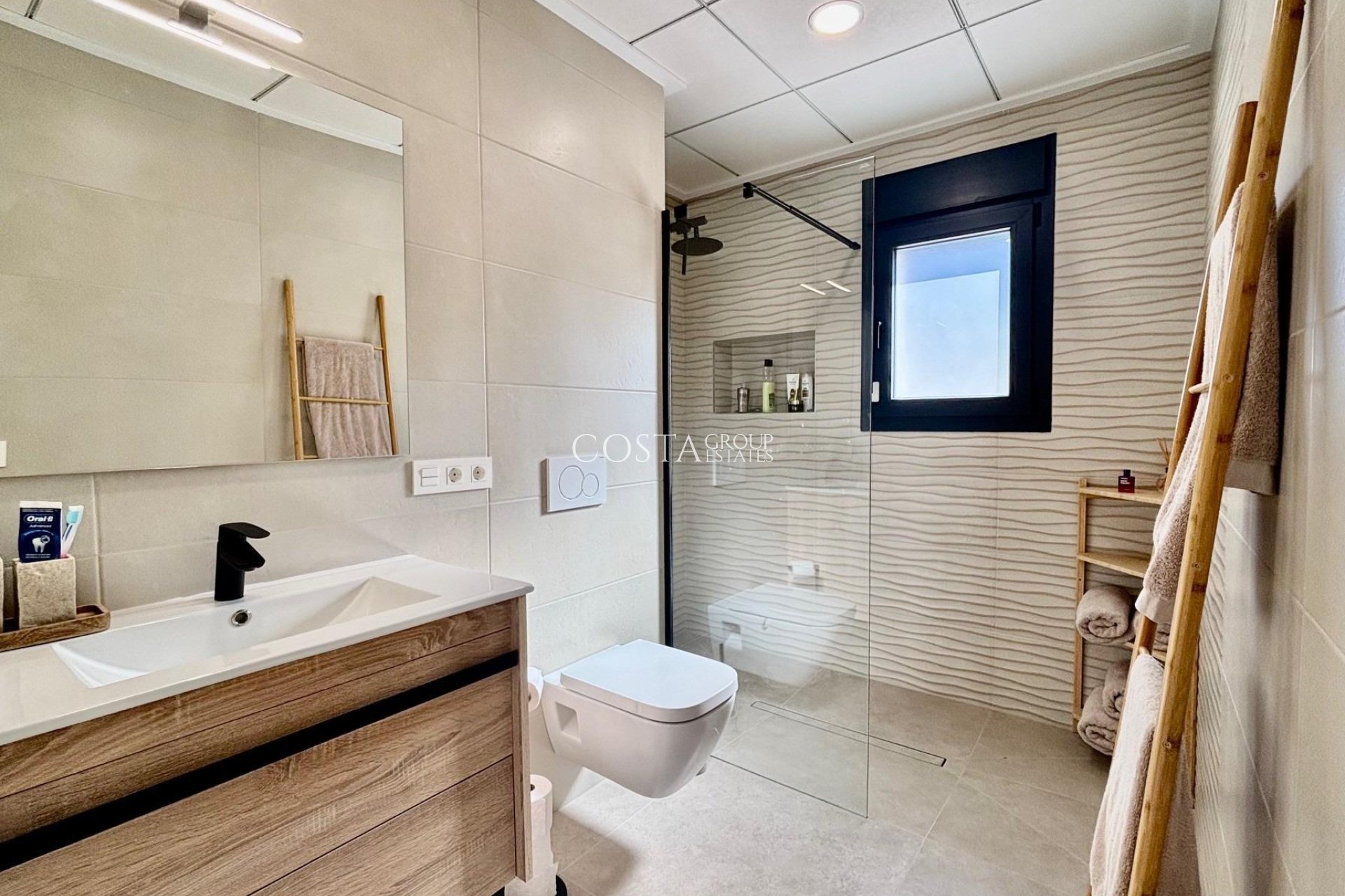 Nowy budynek - Willa -
Rojales - Atalaya Park