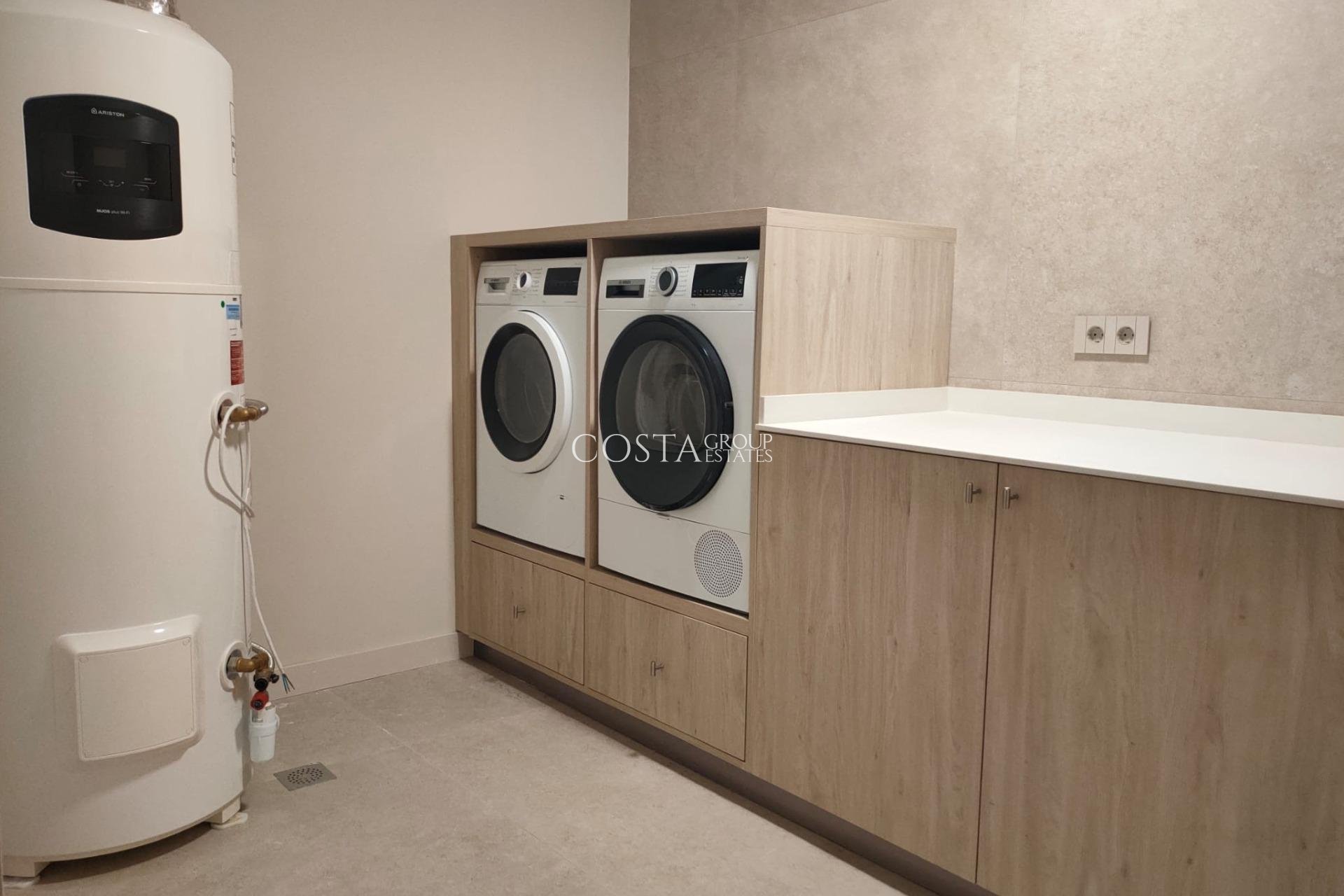 Nowy budynek - Willa -
Rojales - Ciudad Quesada