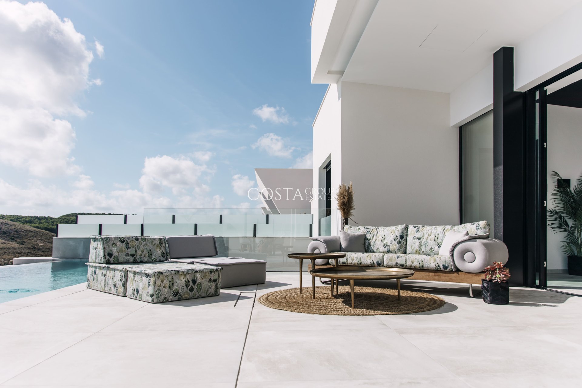 Nowy budynek - Willa -
Rojales