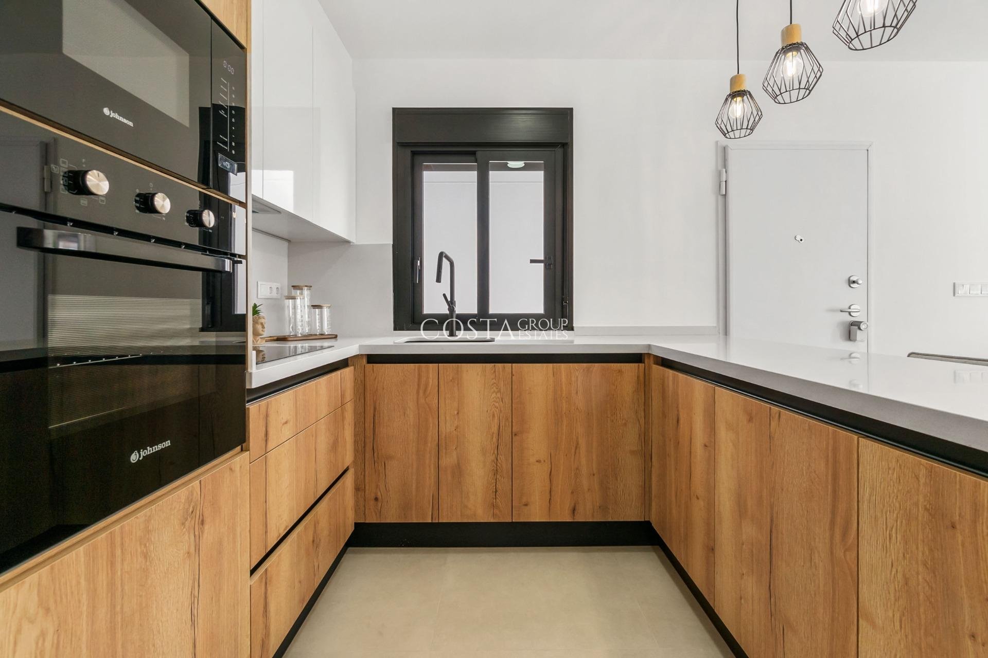 Nowy budynek - Willa -
San Pedro del Pinatar - Polideportivo