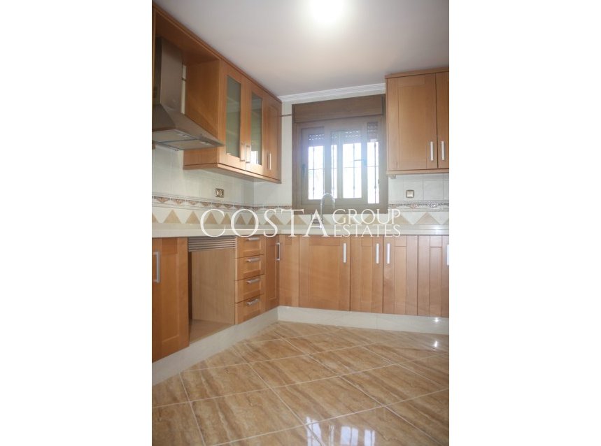 Nowy budynek - Willa -
Torrevieja