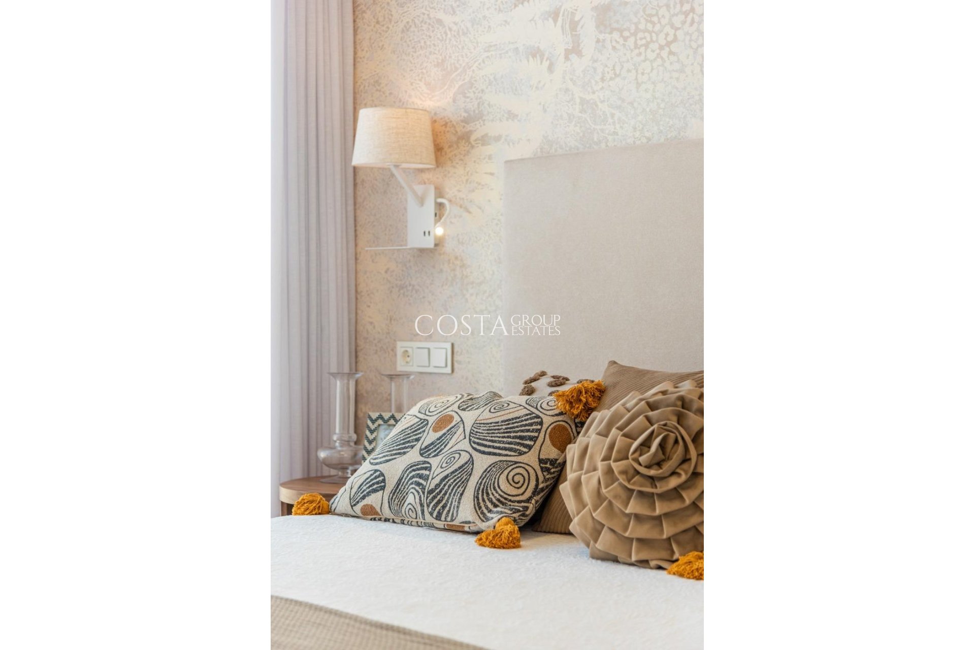 Nowy budynek - Willa -
Vera - Vera Playa