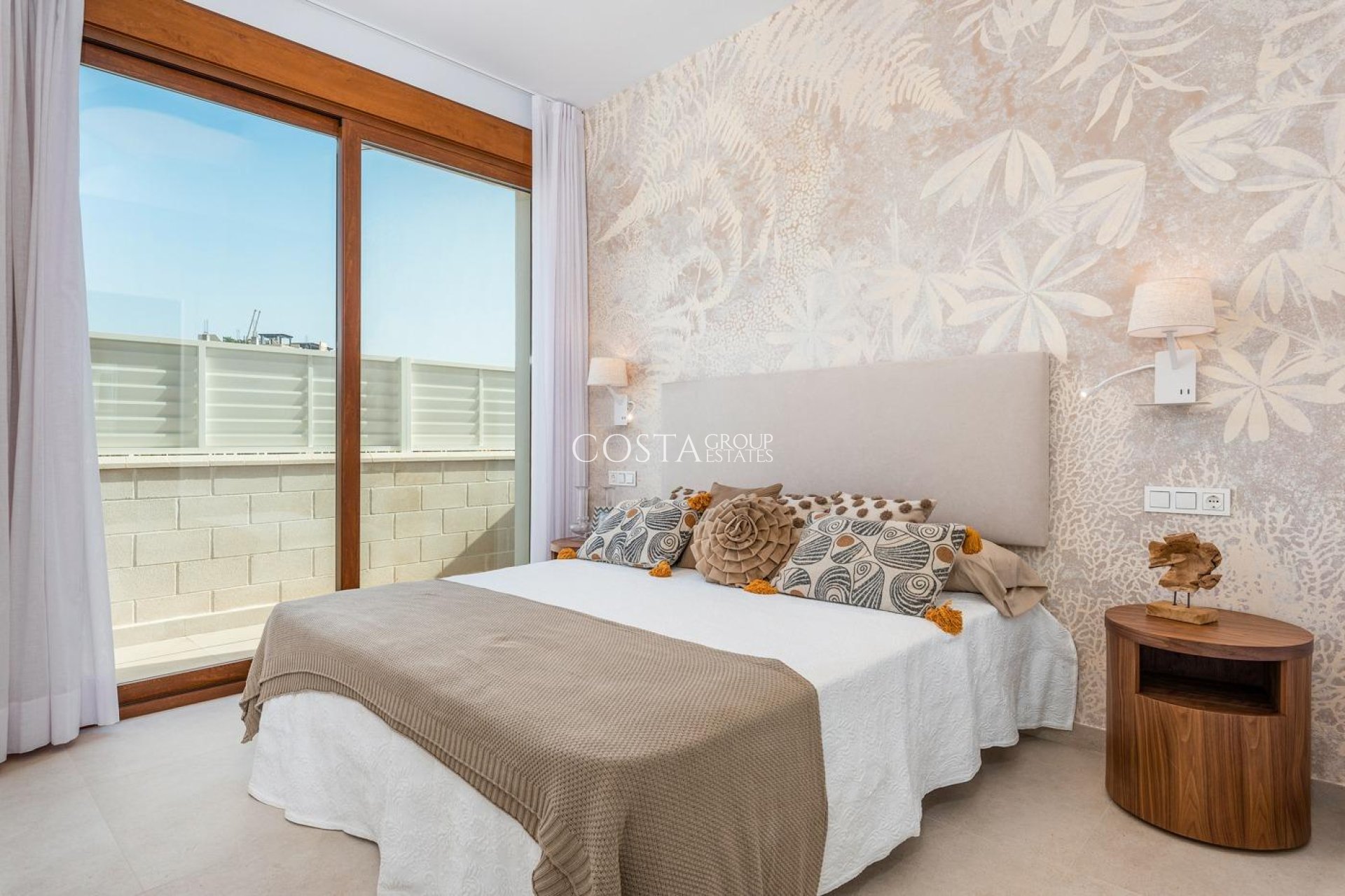 Nowy budynek - Willa -
Vera - Vera Playa