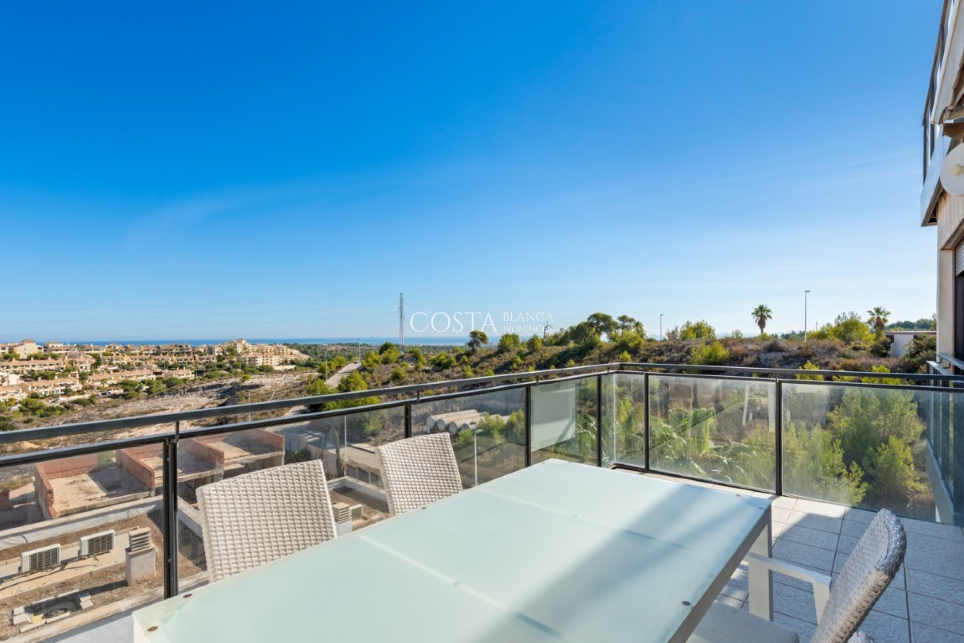 Odsprzedaż - Apartament -
Orihuela Costa - Campoamor