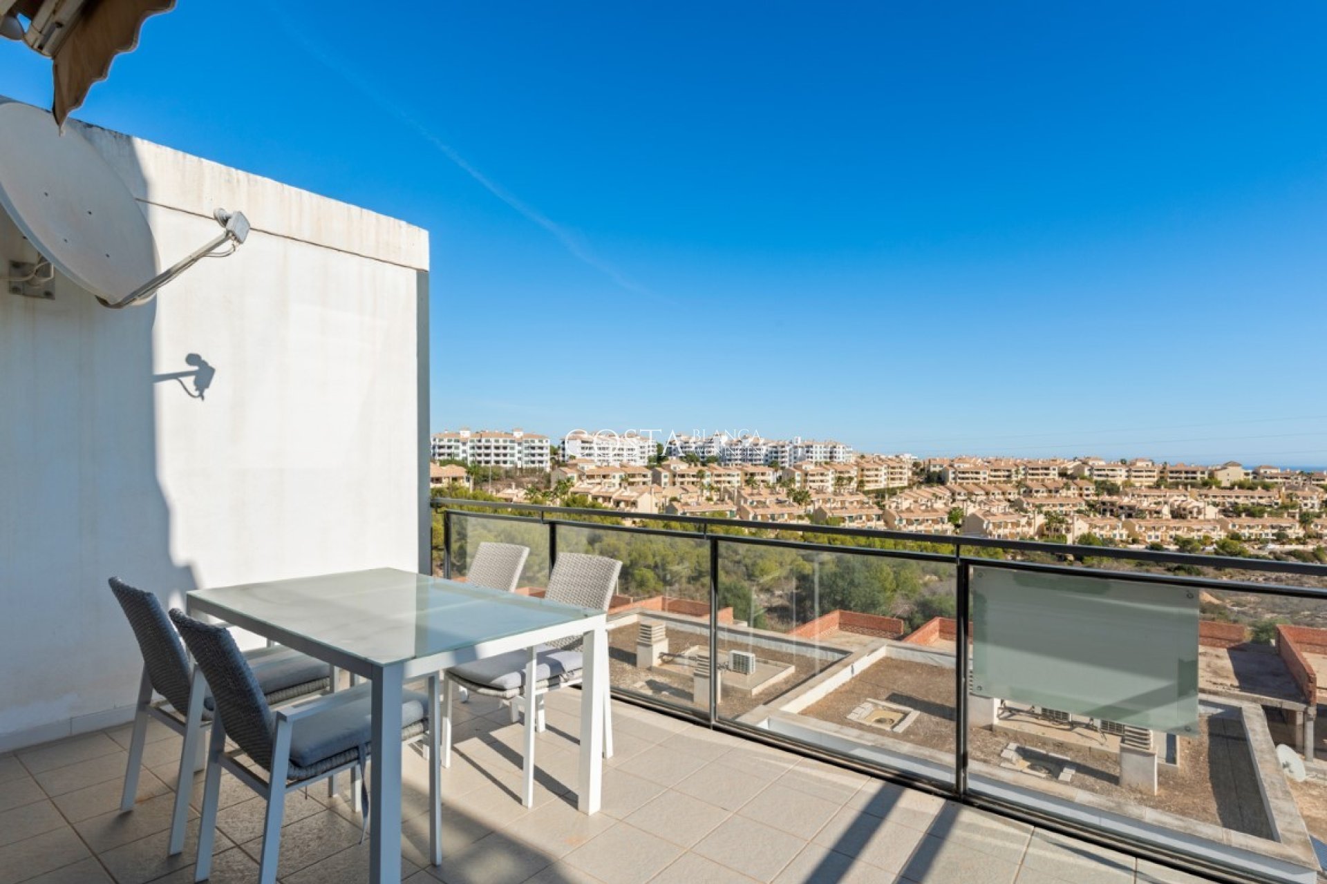 Odsprzedaż - Apartament -
Orihuela Costa - Campoamor