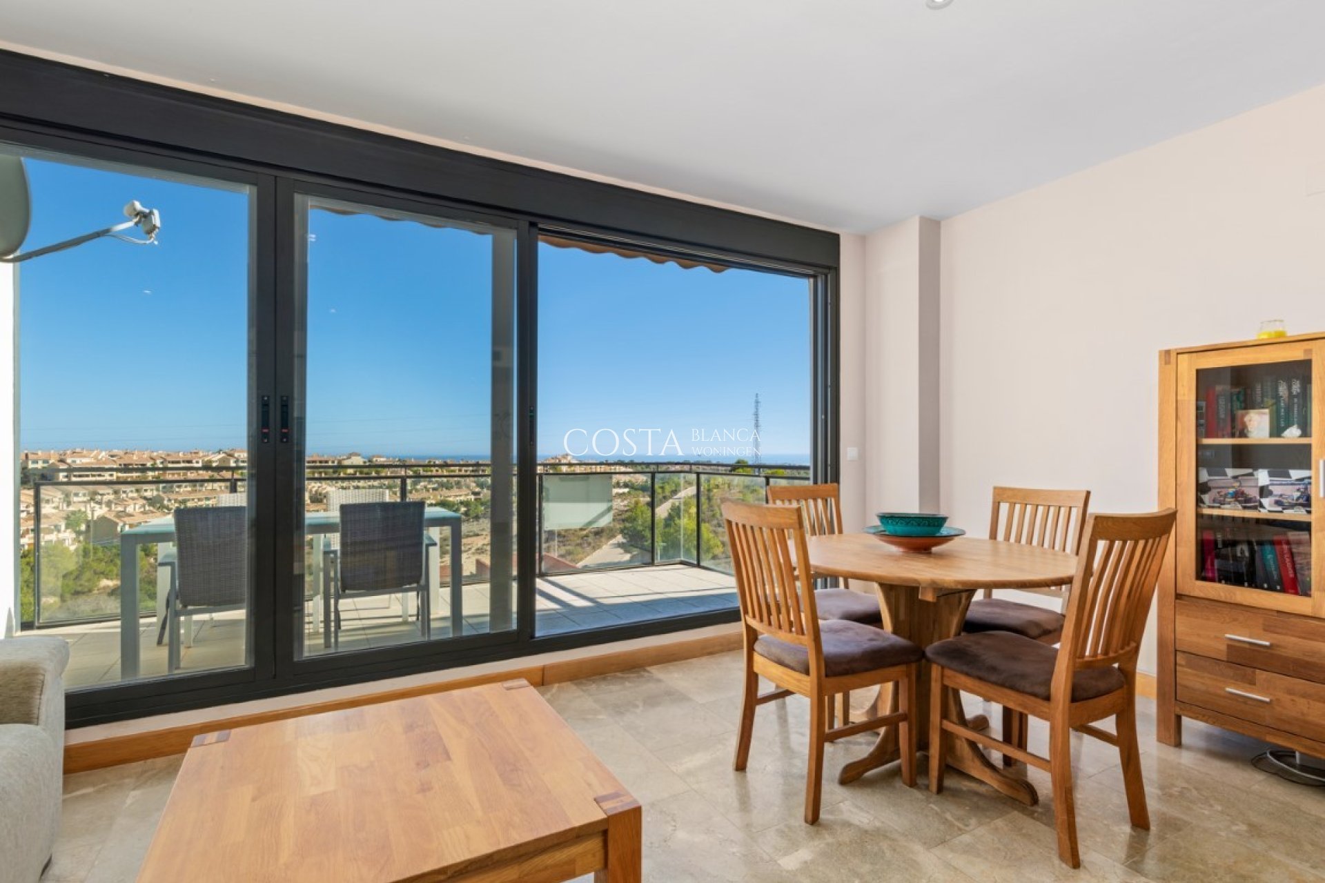 Odsprzedaż - Apartament -
Orihuela Costa - Campoamor