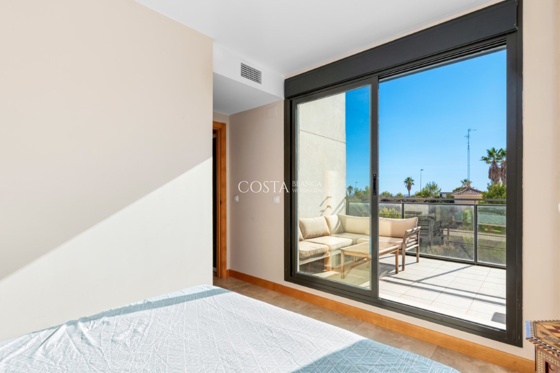 Odsprzedaż - Apartament -
Orihuela Costa - Campoamor