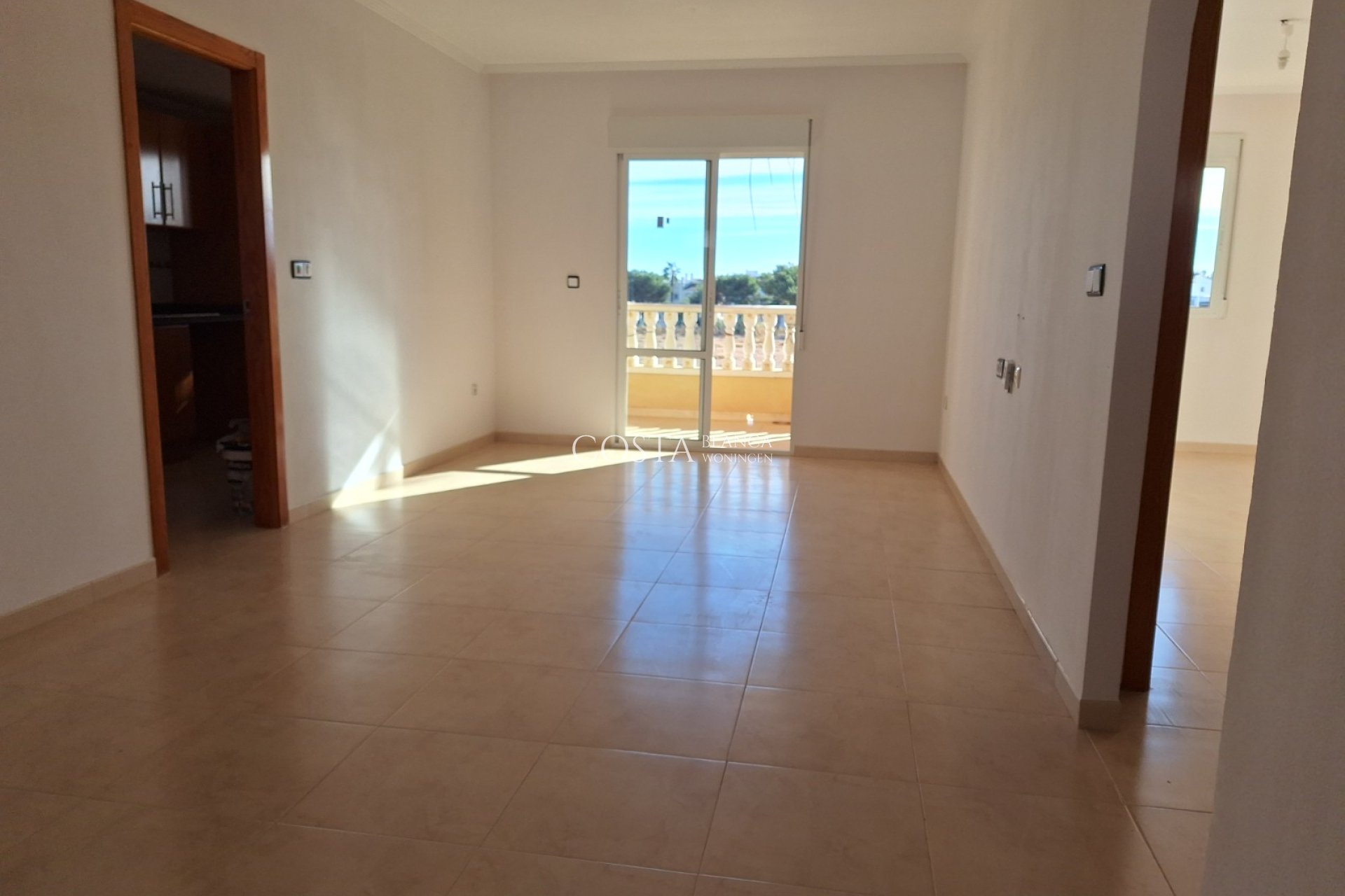 Odsprzedaż - Apartament -
Orihuela Costa - Villamartín